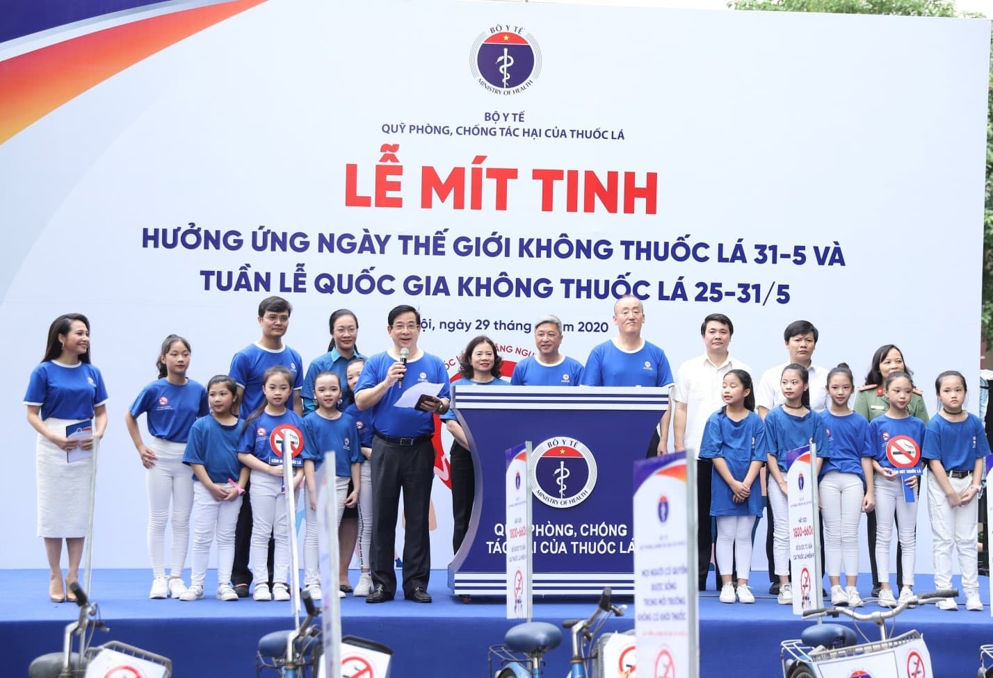 WHO: Cần hành động kịp thời để bảo vệ giới trẻ khỏi tác động của thuốc lá