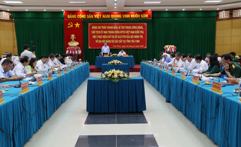Đồng chí Trần Thanh Mẫn làm việc với Ban Thường vụ Tỉnh ủy Trà Vinh