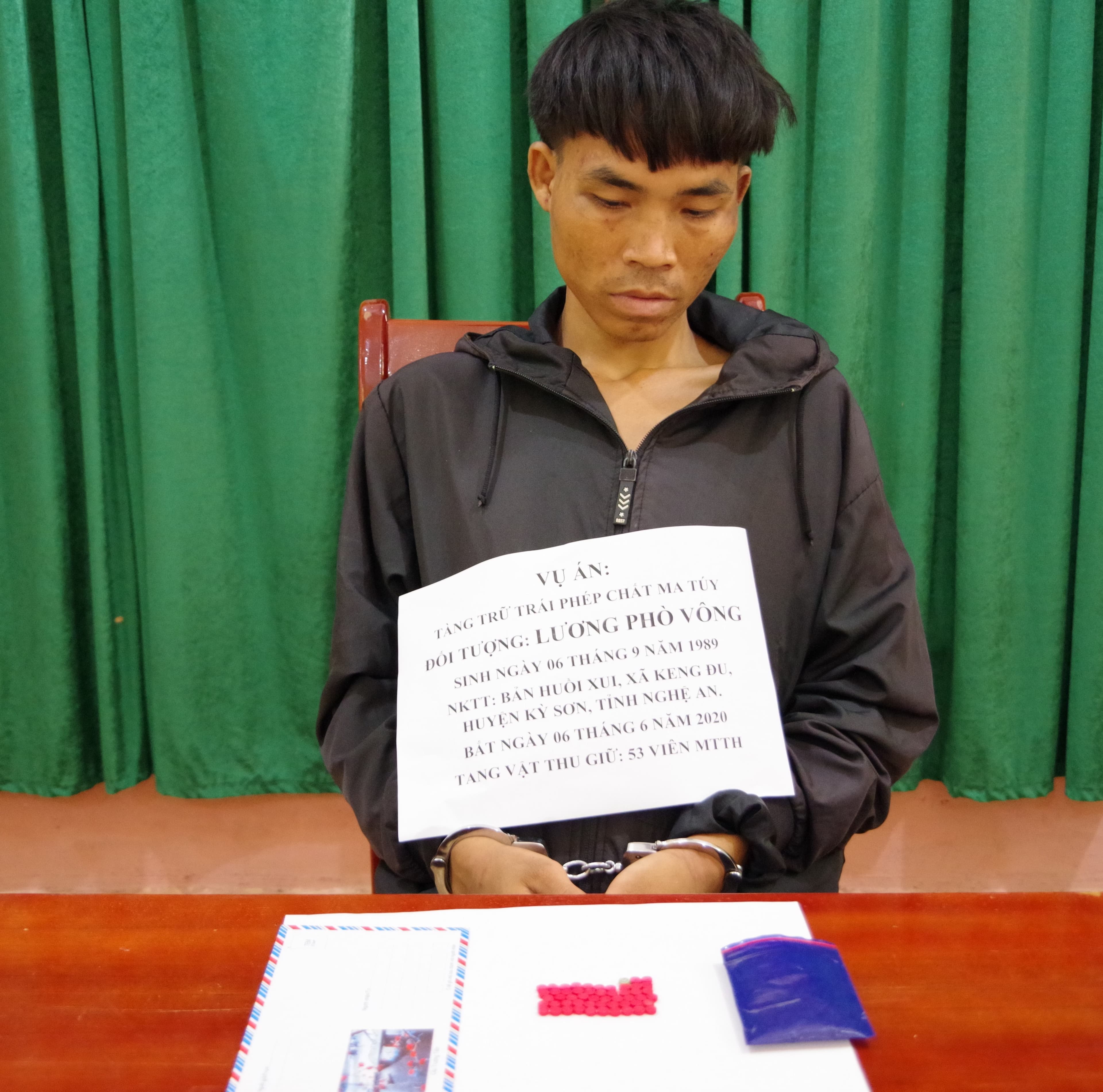 Bắt giữ một đối tượng tàng trữ ma túy tổng hợp tại khu vực biên giới