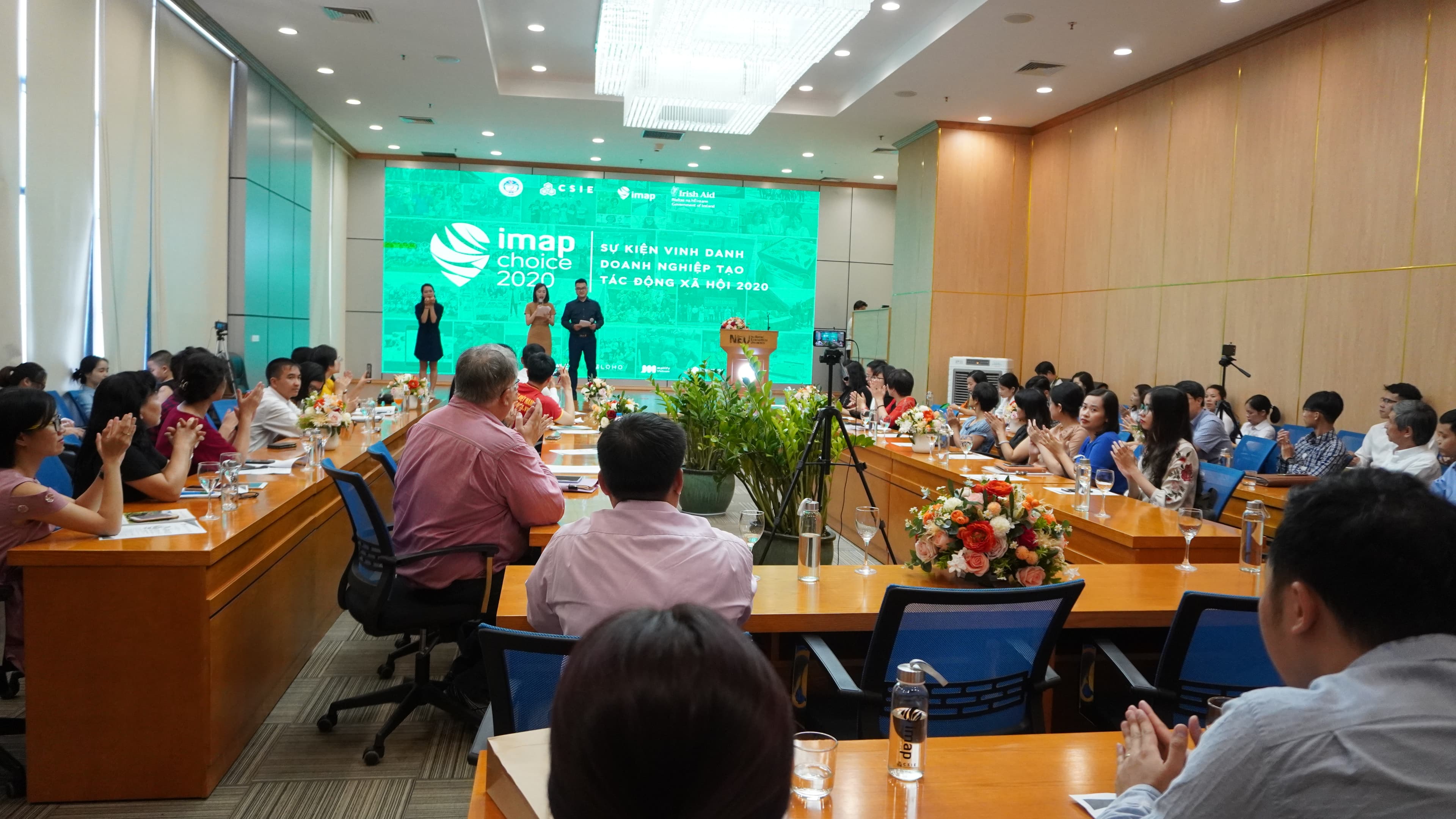 Vinh danh doanh nghiệp tạo tác động xã hội