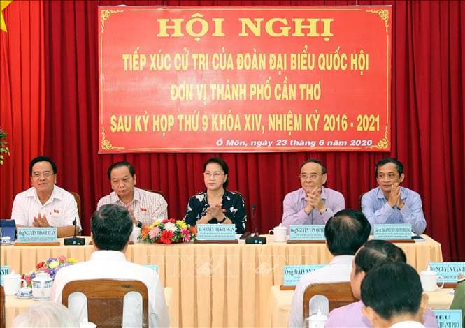 Tiếp xúc cử tri sau Kỳ họp thứ chín, Quốc hội khóa XIV