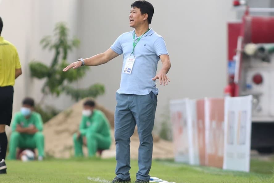 Giữ chân ghế và đề phòng “củi lửa”