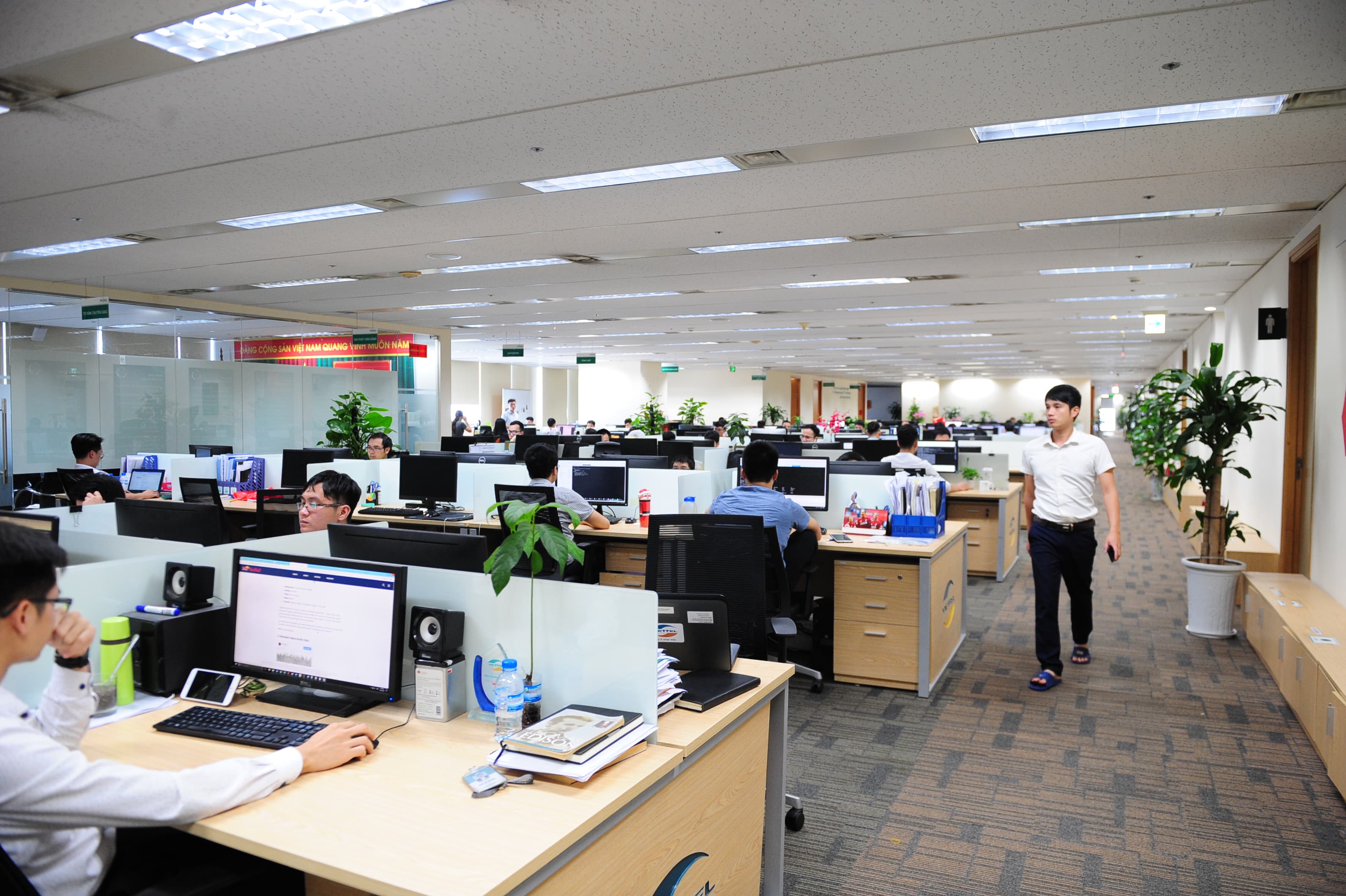 Nhiệm vụ kép ở Công ty An ninh mạng