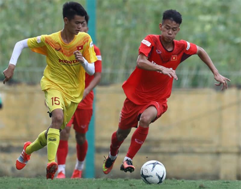 "Bóng đá Việt Nam đang thiếu tài năng trẻ"