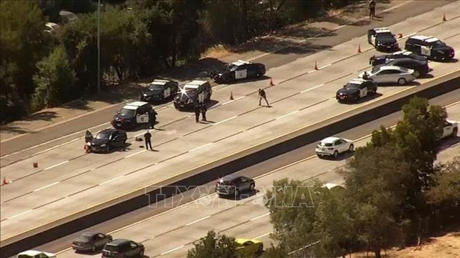Mỹ: Xả súng tại bang California
