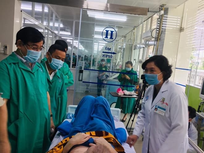 Bệnh nhân phi công người Anh đủ điều kiện chuyển viện vào ngày 12-7