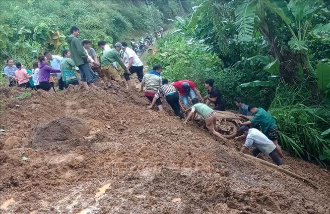 Thiên tai gây nhiều thiệt hại tại các địa phương