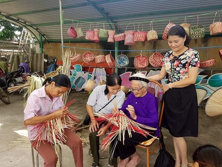 Lưu giữ nét đẹp nghề đan lát thủ công truyền thống