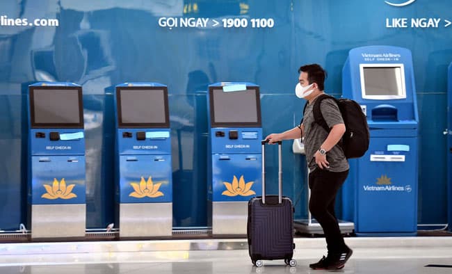 Vietnam Airlines khuyến cáo khách làm thủ tục sớm trước 2 tiếng tại Nội Bài và Tân Sơn Nhất