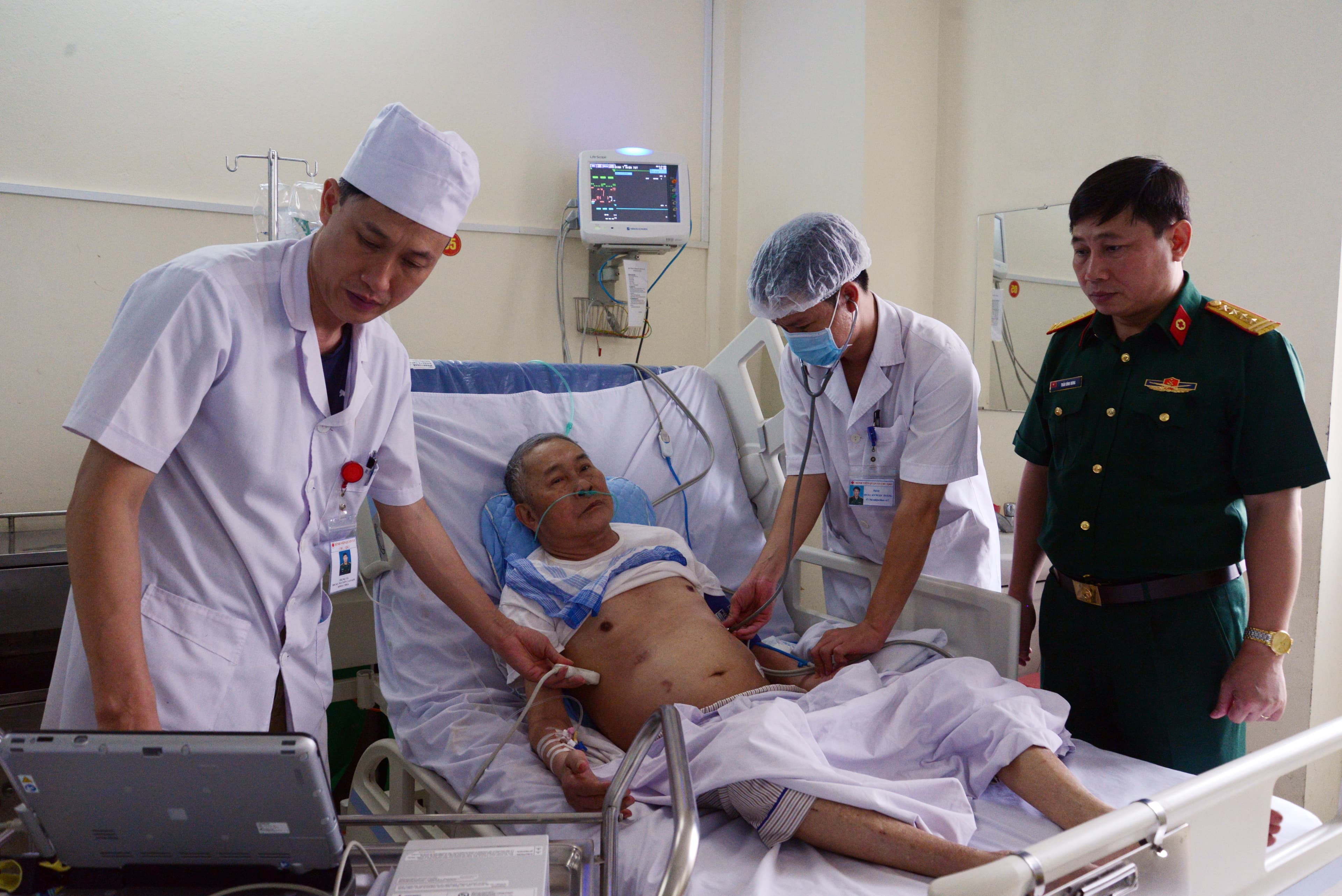 Điểm tựa tin cậy của bộ đội và nhân dân