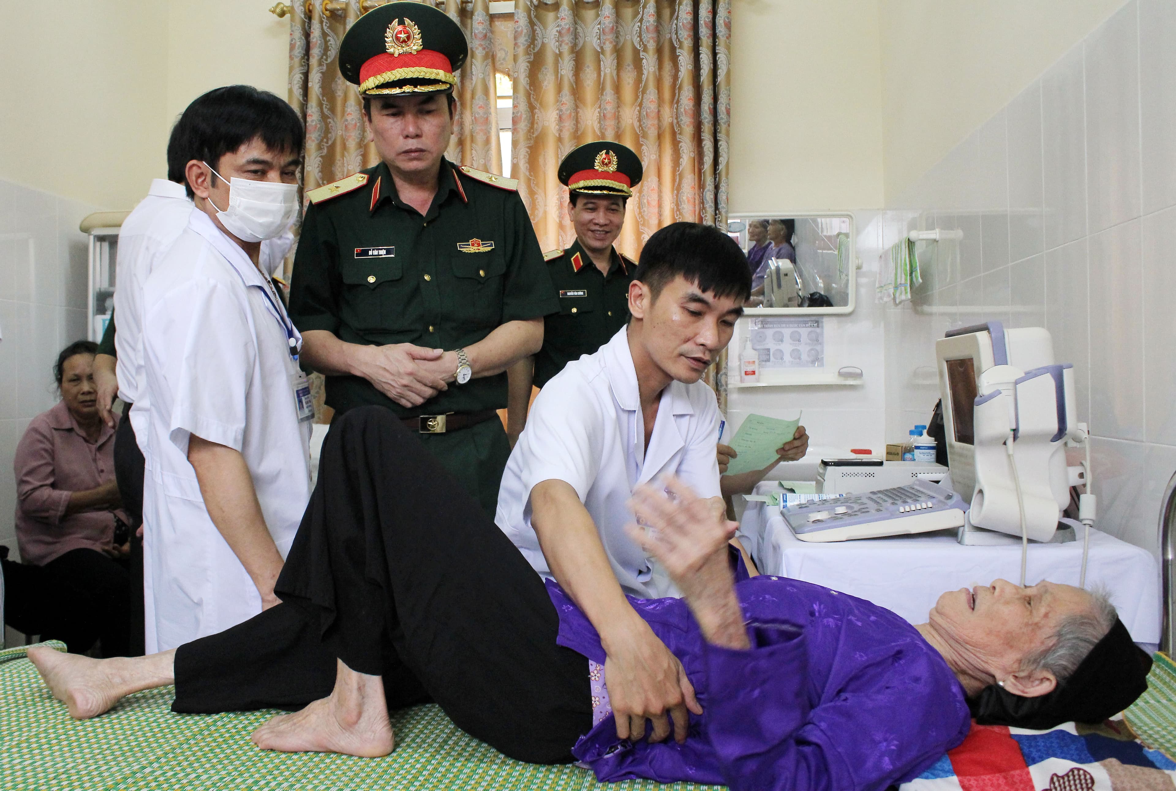 Giáo dục truyền thống, tri ân đồng bào