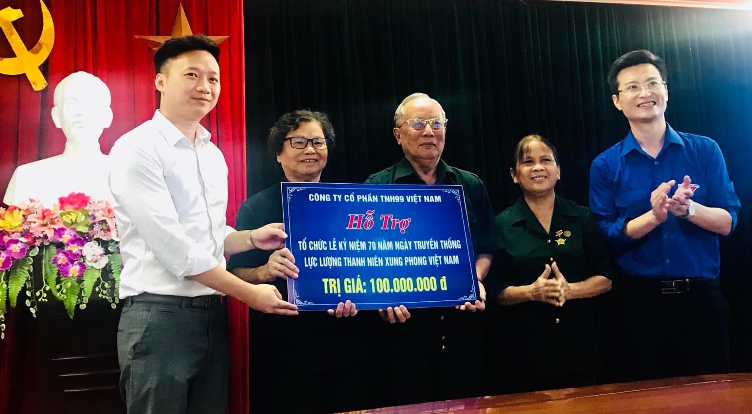 Công ty Cổ phần TNH99 Việt Nam trao hơn 500 triệu đồng tặng các gia đình chính sách, người có công với cách mạng