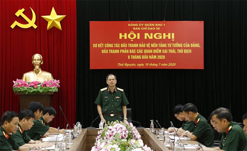 Tăng cường đấu tranh bảo vệ nền tảng tư tưởng của Đảng