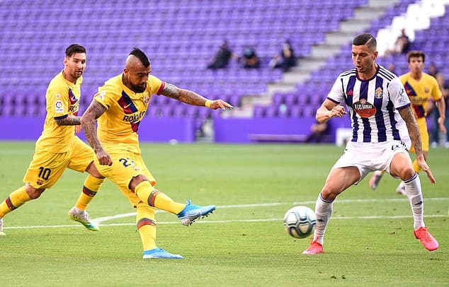Vòng 36 La Liga: Barca thắng tối thiểu Valladolid