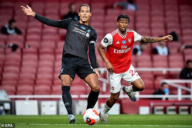 Thua Arsenal, Liverpool vỡ mộng phá kỷ lục điểm số