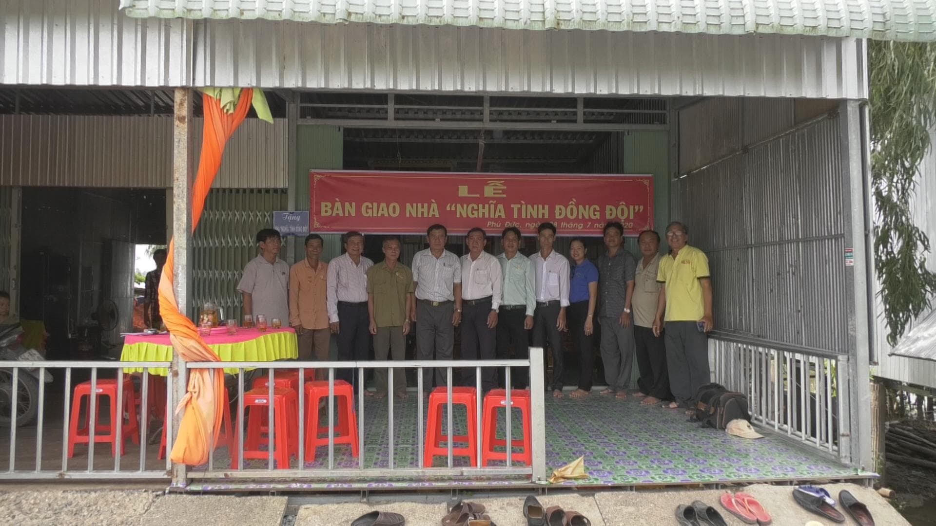 Chăm lo nhà nghĩa tình đồng đội ở huyện Tam Nông