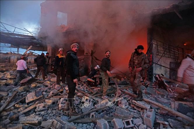 Syria: Đánh bom xe ở Azaz khiến 90 người thương vong