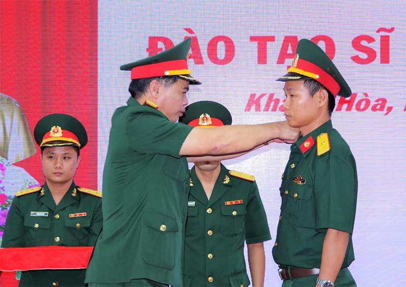Trường Sĩ quan Thông tin:185 học viên tốt nghiệp khóa đào tạo sĩ quan dự bị