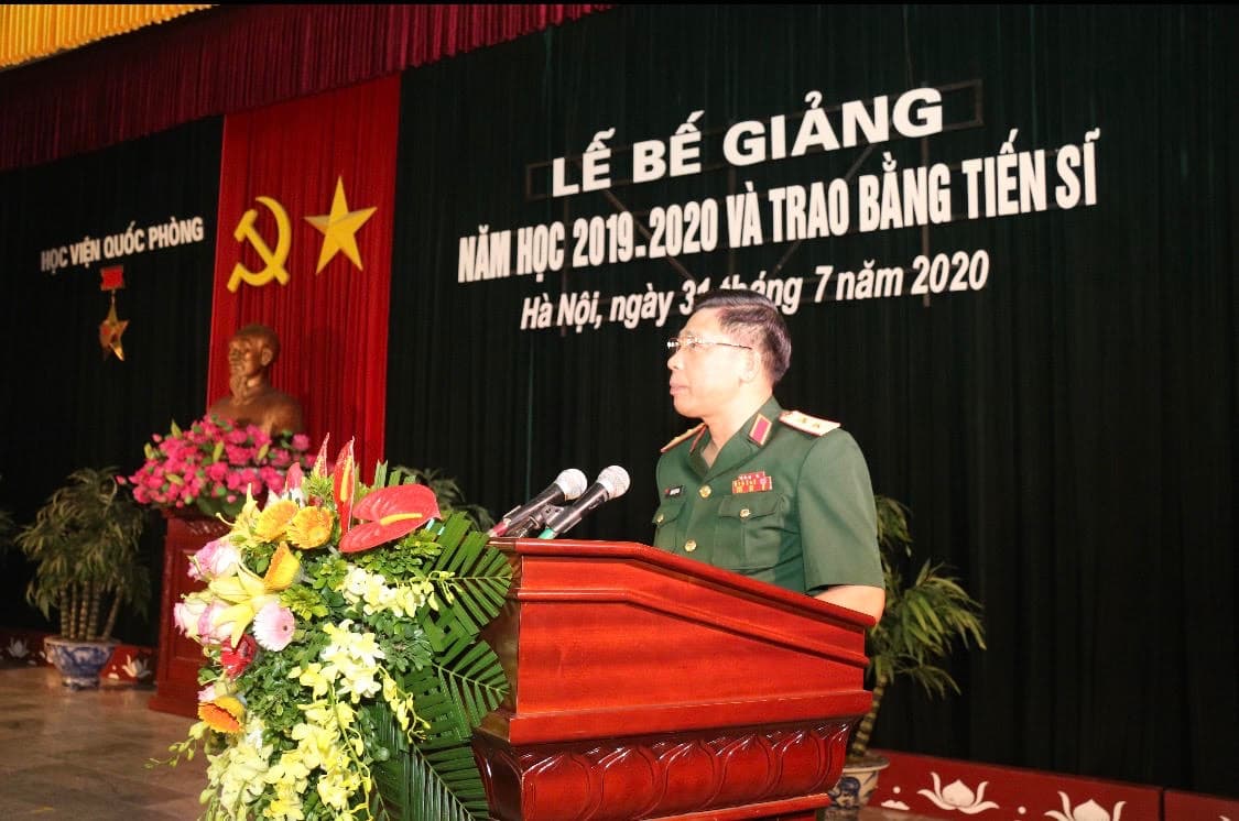 Học viện Quốc phòng bế giảng năm học 2019-2020 và trao bằng tiến sĩ