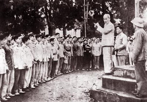 Đổi mới nội dung, phương thức công tác bảo vệ nền tảng tư tưởng của Đảng, đấu tranh phản bác các quan điểm sai trái, thù địch