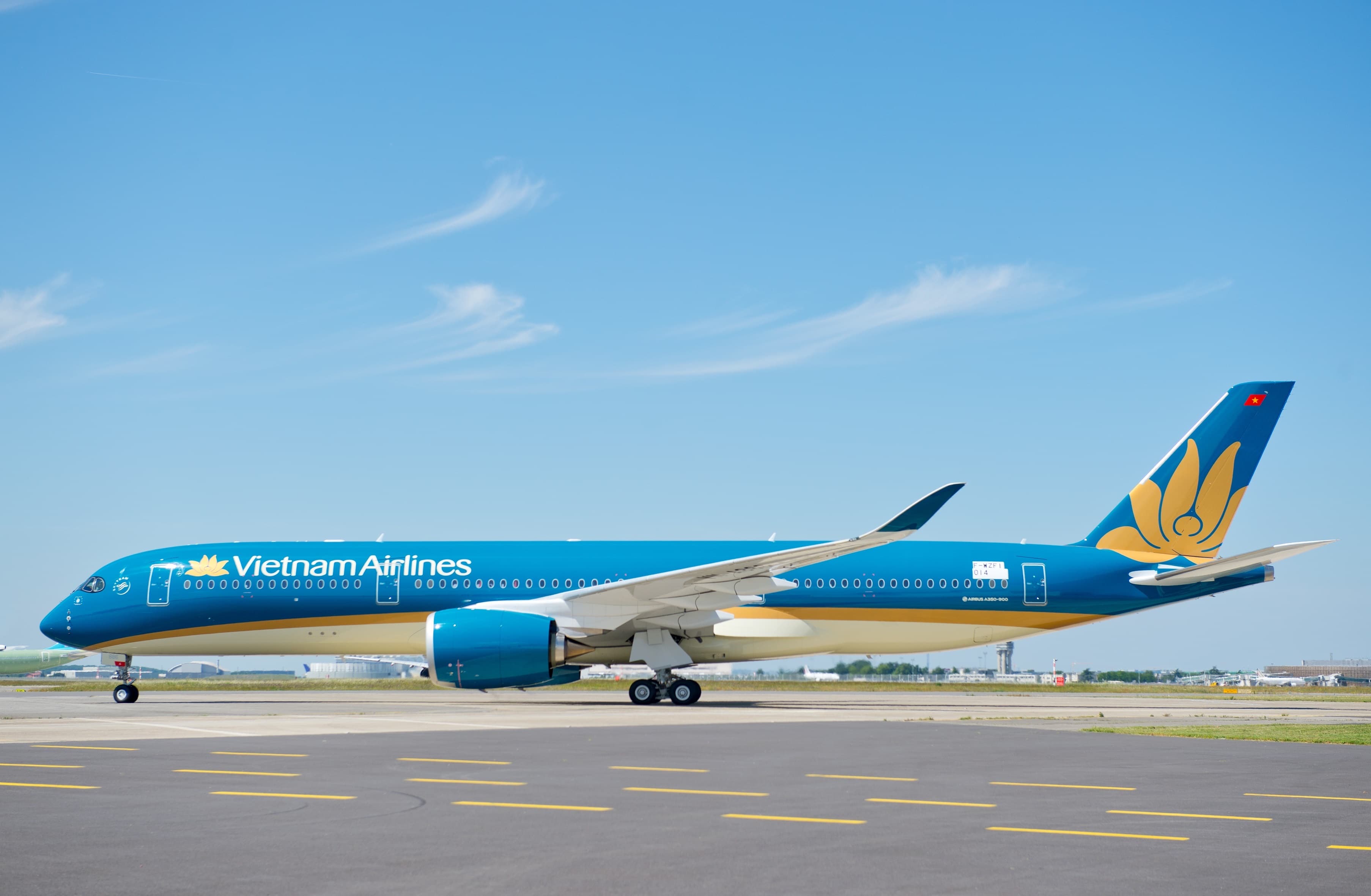 Vietnam Airlines điều chỉnh kế hoạch khai thác do ảnh hưởng của bão số 2
