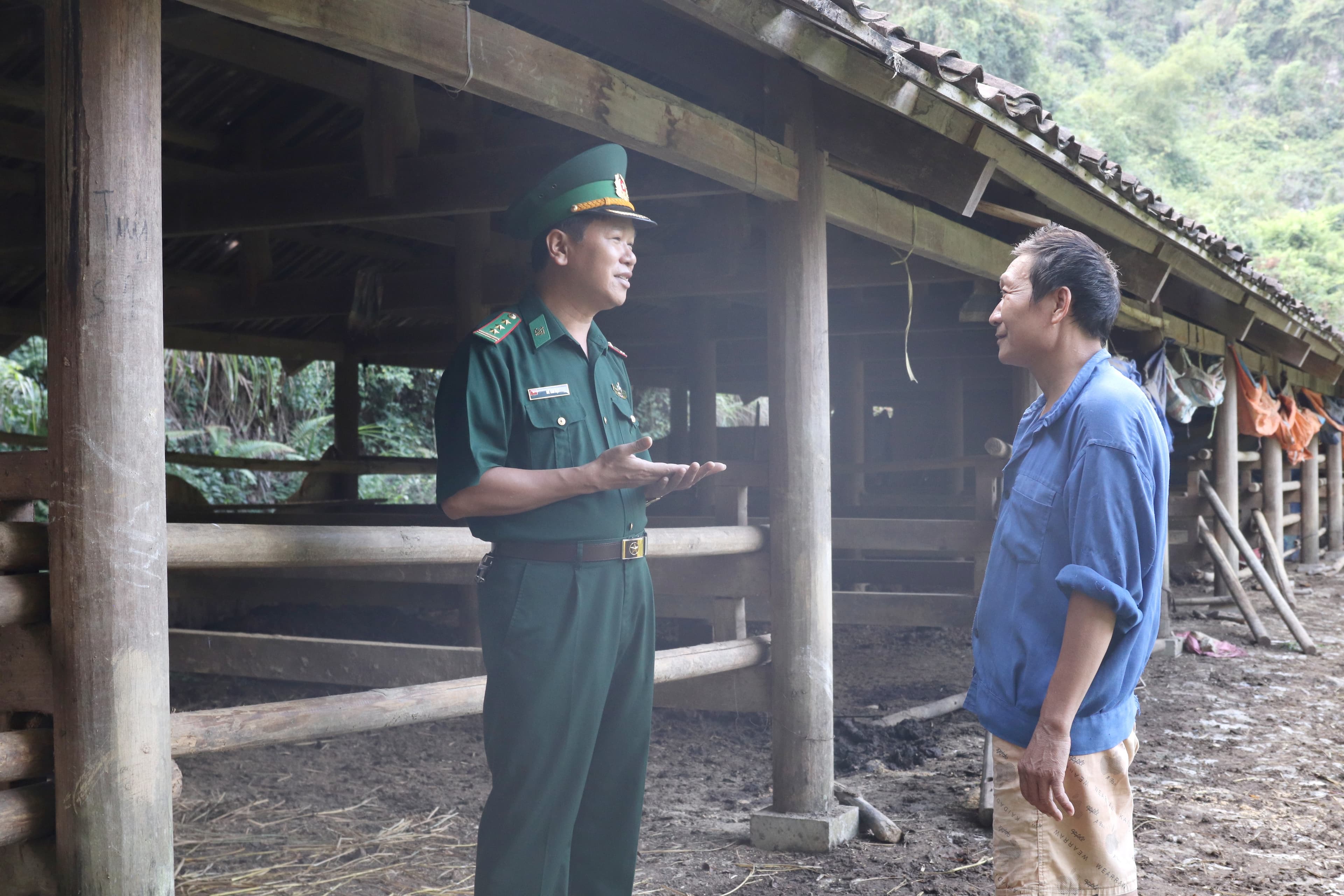 Những đảng viên biệt phái