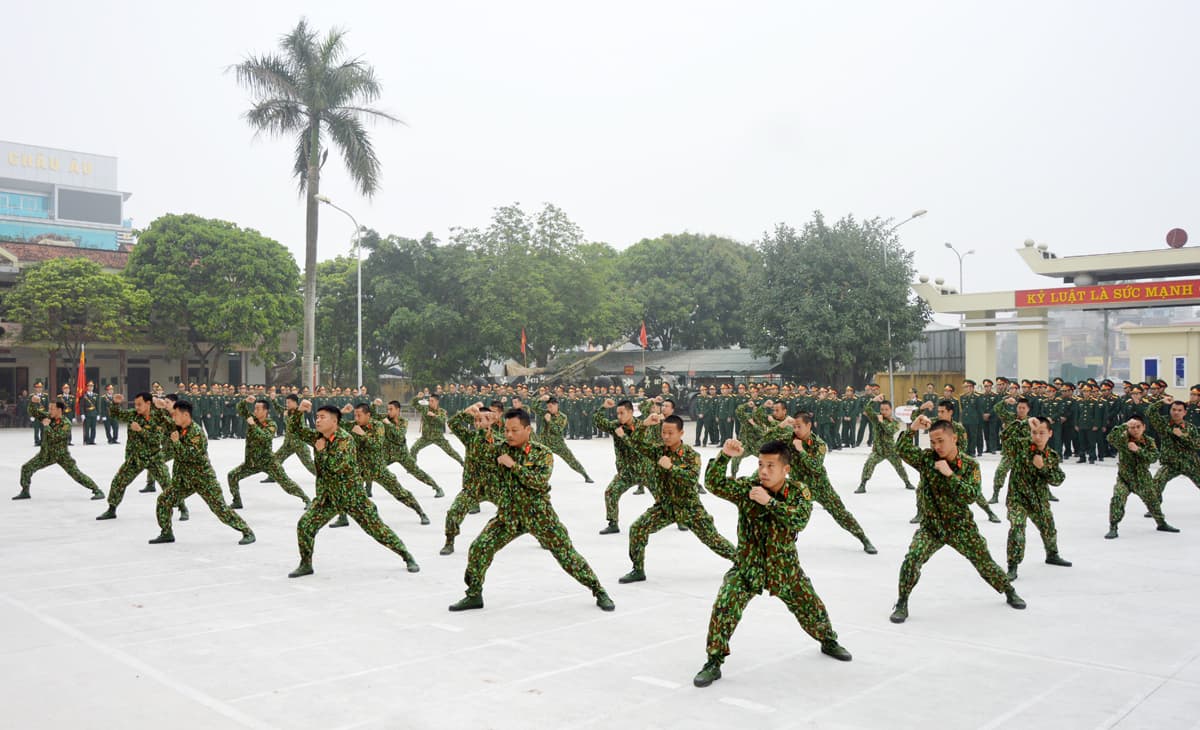 Bám sát nhiệm vụ, lãnh đạo thực hiện hiệu quả công tác quốc phòng