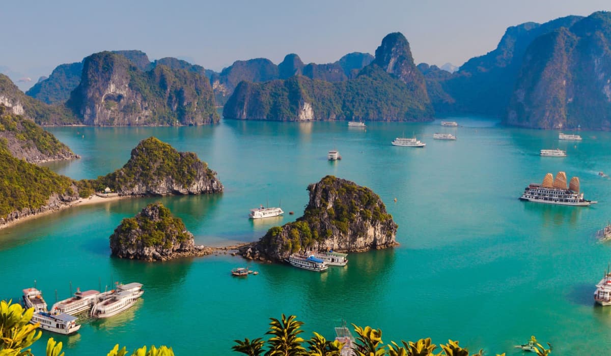 Bài 8: Hành trình vươn mình kỳ diệu của TP Hạ Long và bài học “Mặt tiền Biển Đông”