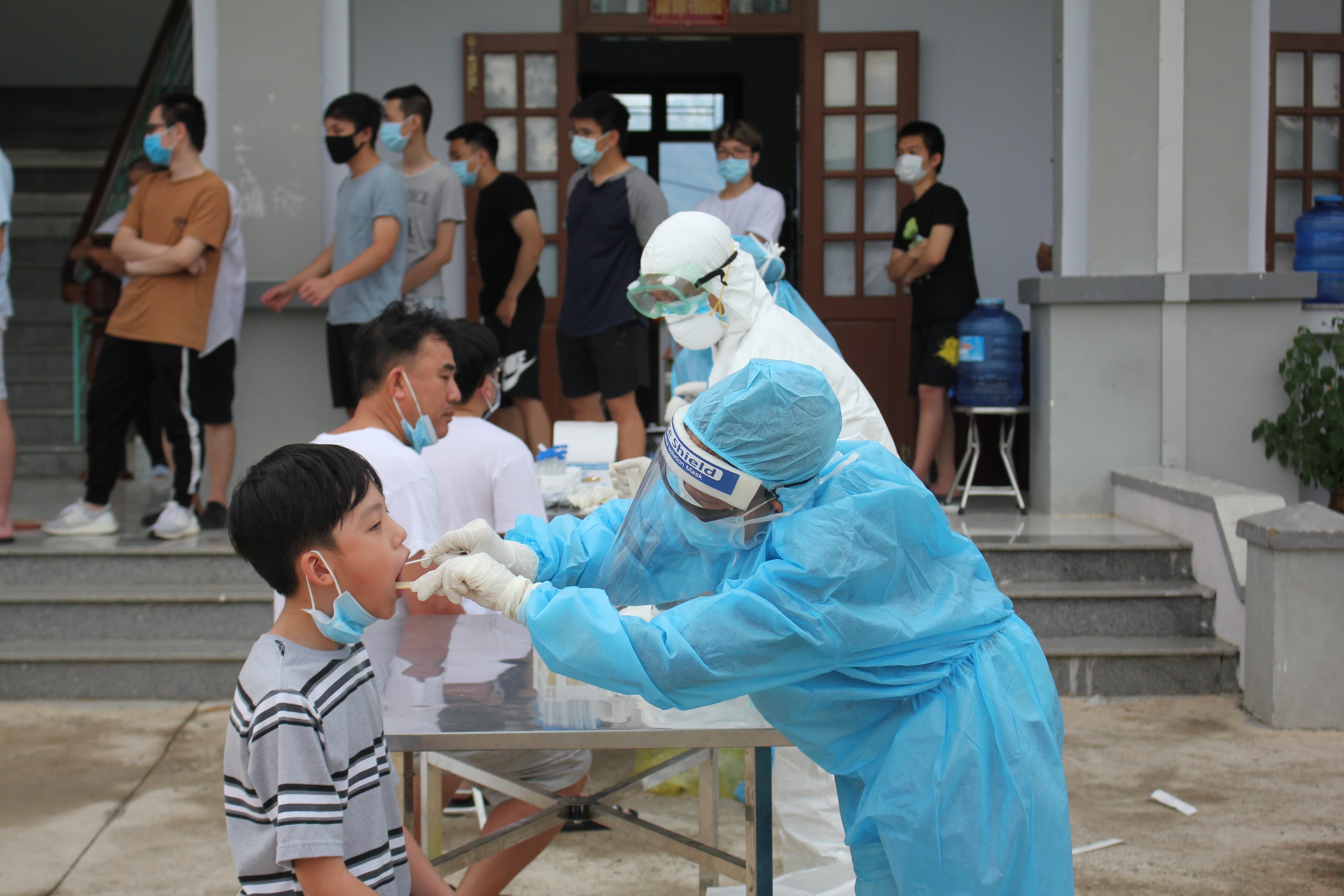 Nghĩa tình dưới chân đèo Phượng Hoàng