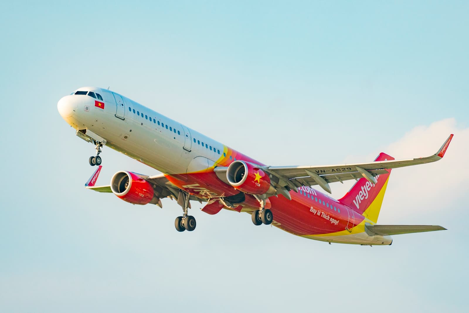 Vietjet tổ chức 4 chuyến bay đưa hành khách mắc kẹt từ Đà Nẵng về Hà Nội, TP Hồ Chí Minh