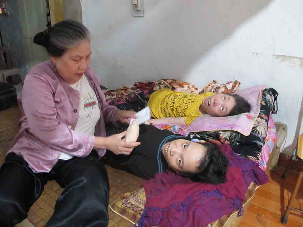 Những hy sinh thầm lặng...