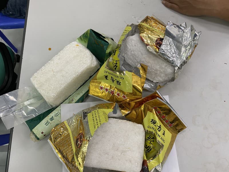Bắt nhóm đối tượng mua bán, vận chuyển, tàng trữ hơn 3kg ma túy tổng hợp