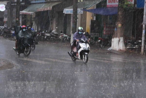 Có mưa rào và dông trên cả nước