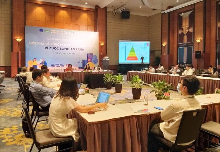 Thúc đẩy năng lượng tái tạo phát triển