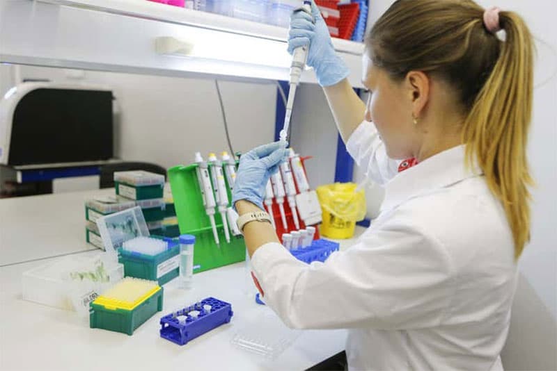 Vaccine ngừa Covid-19 Sputnik V không gây tác dụng phụ nghiêm trọng