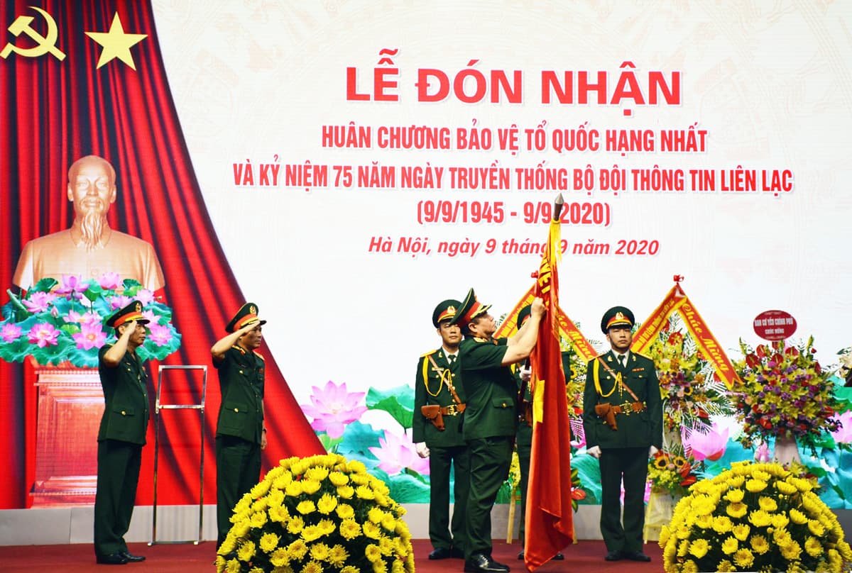 Binh chủng Thông tin liên lạc kỷ niệm 75 năm Ngày truyền thống Bộ đội Thông tin liên lạc