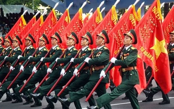 Toàn quân khắc phục mọi khó khăn, tạo chuyển biến vững chắc trong xây dựng quân đội