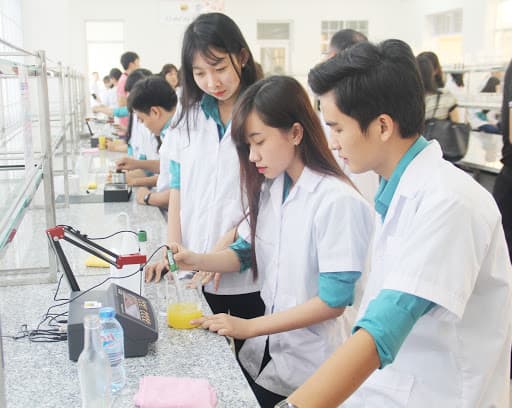Ngành Công nghệ thực phẩm thuộc nhóm dẫn đầu về nhu cầu nhân lực đến năm 2025