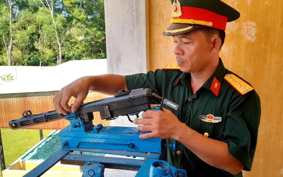 “Đồng chí giáo sư”