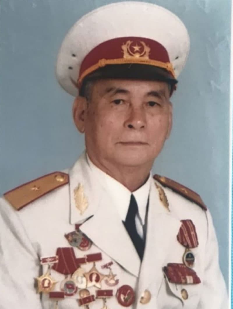 Đồng chí Thiếu tướng Hoàng Kim (Huỳnh Xuân) từ trần