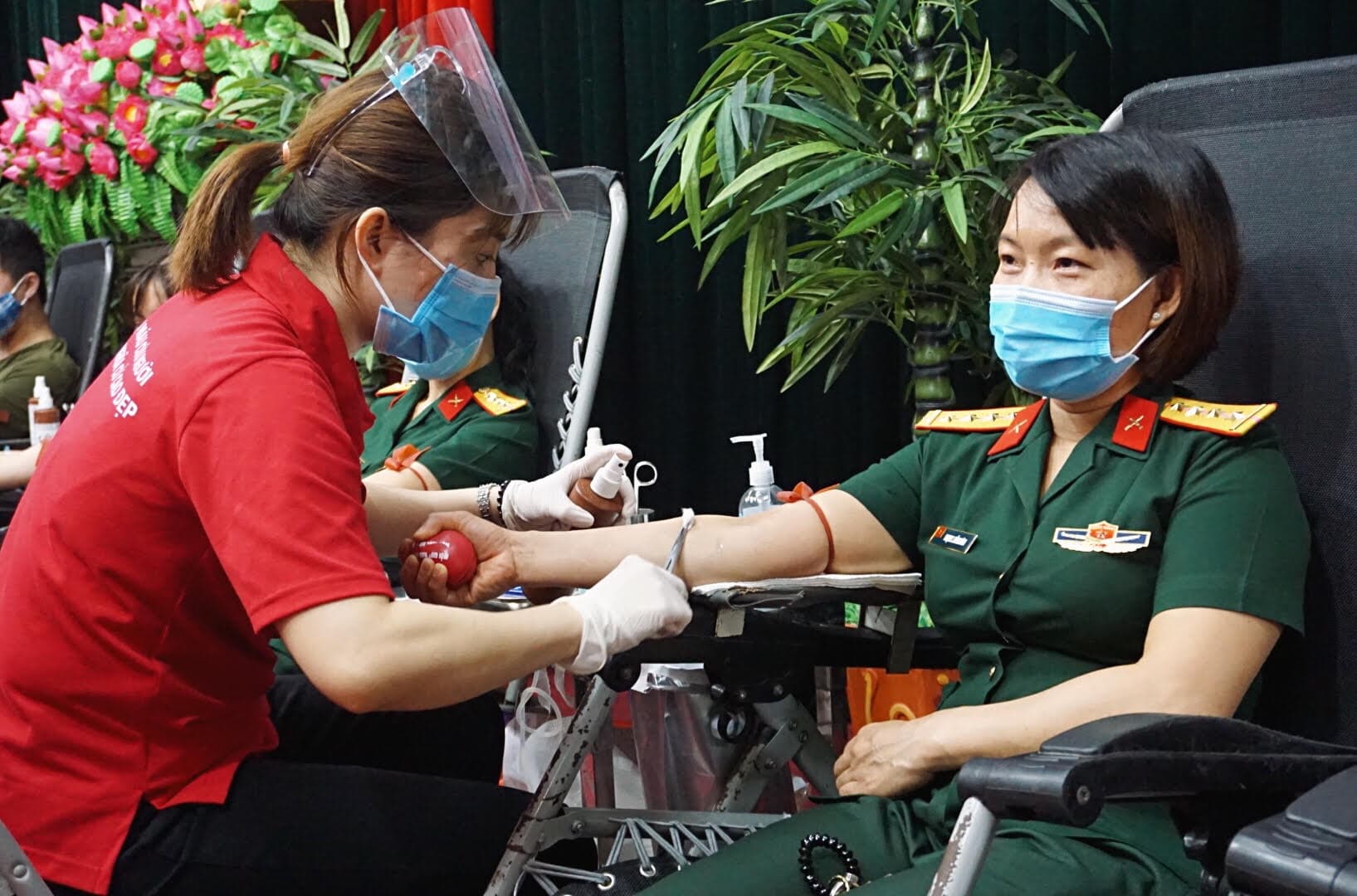 Đoàn 871 tổ chức hiến máu nhân đạo