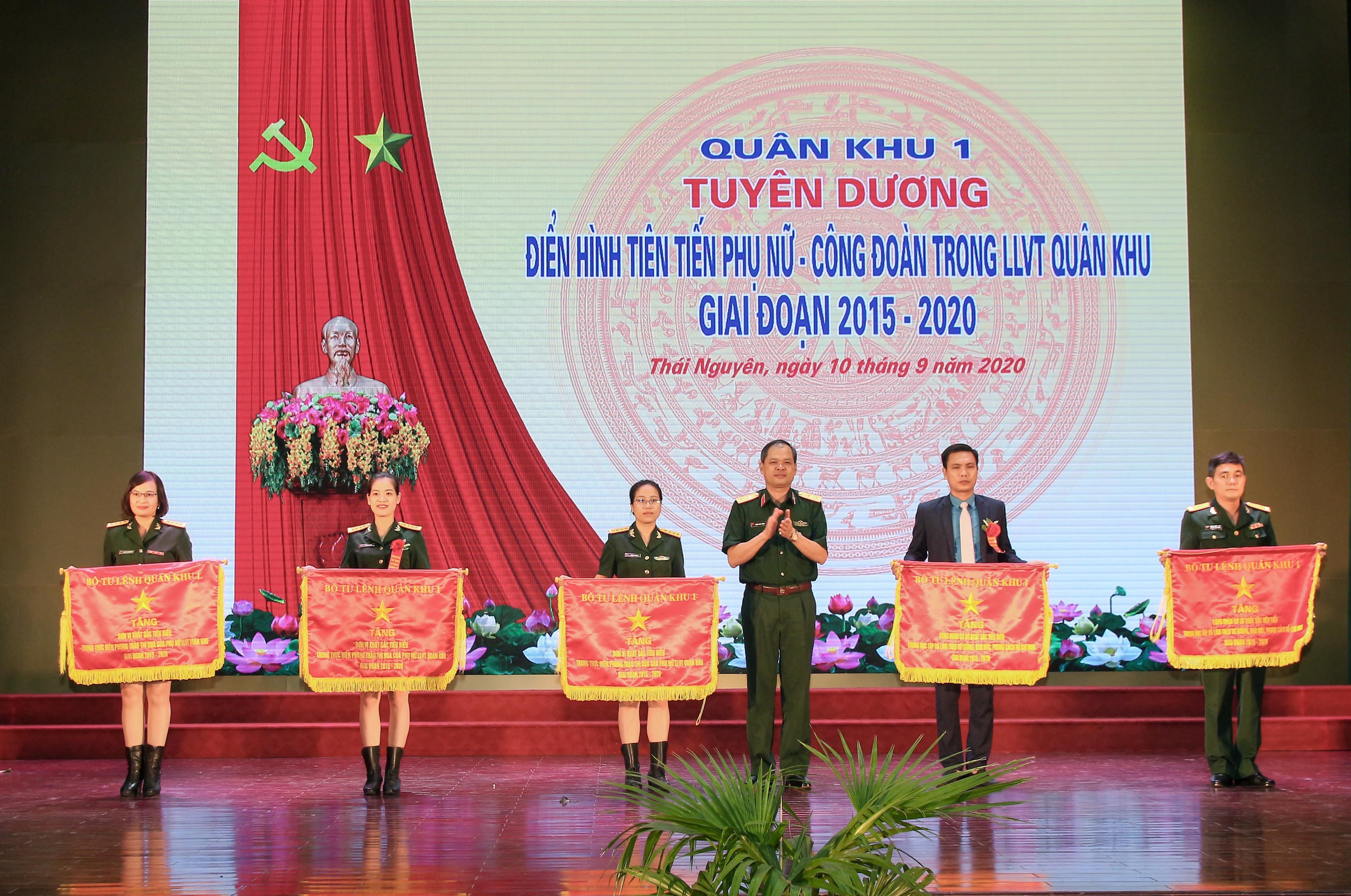 Tạo động lực thi đua trong tổ chức công đoàn, phụ nữ