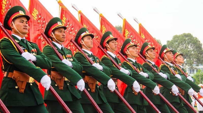 Bài 3: Giữ nghiêm kỷ luật, tích cực cải cách hành chính (Tiếp theo và hết)