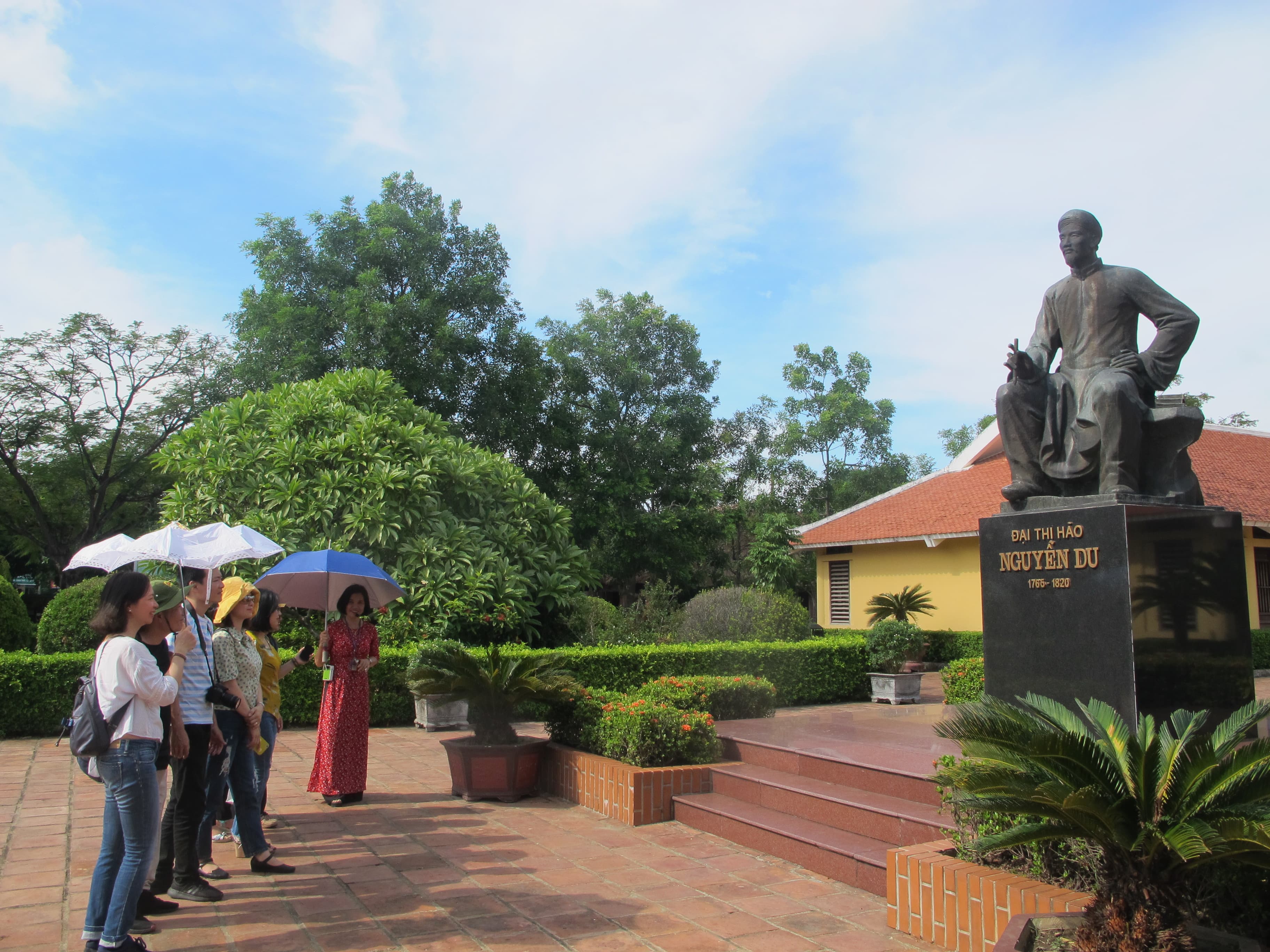 Về Nghi Xuân, bâng khuâng nhớ đại thi hào Nguyễn Du