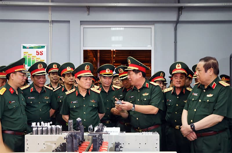 Tăng cường lãnh đạo, chỉ đạo xây dựng quân đội vững mạnh, hoàn thành thắng lợi nhiệm vụ quân sự, quốc phòng trong tình hình mới