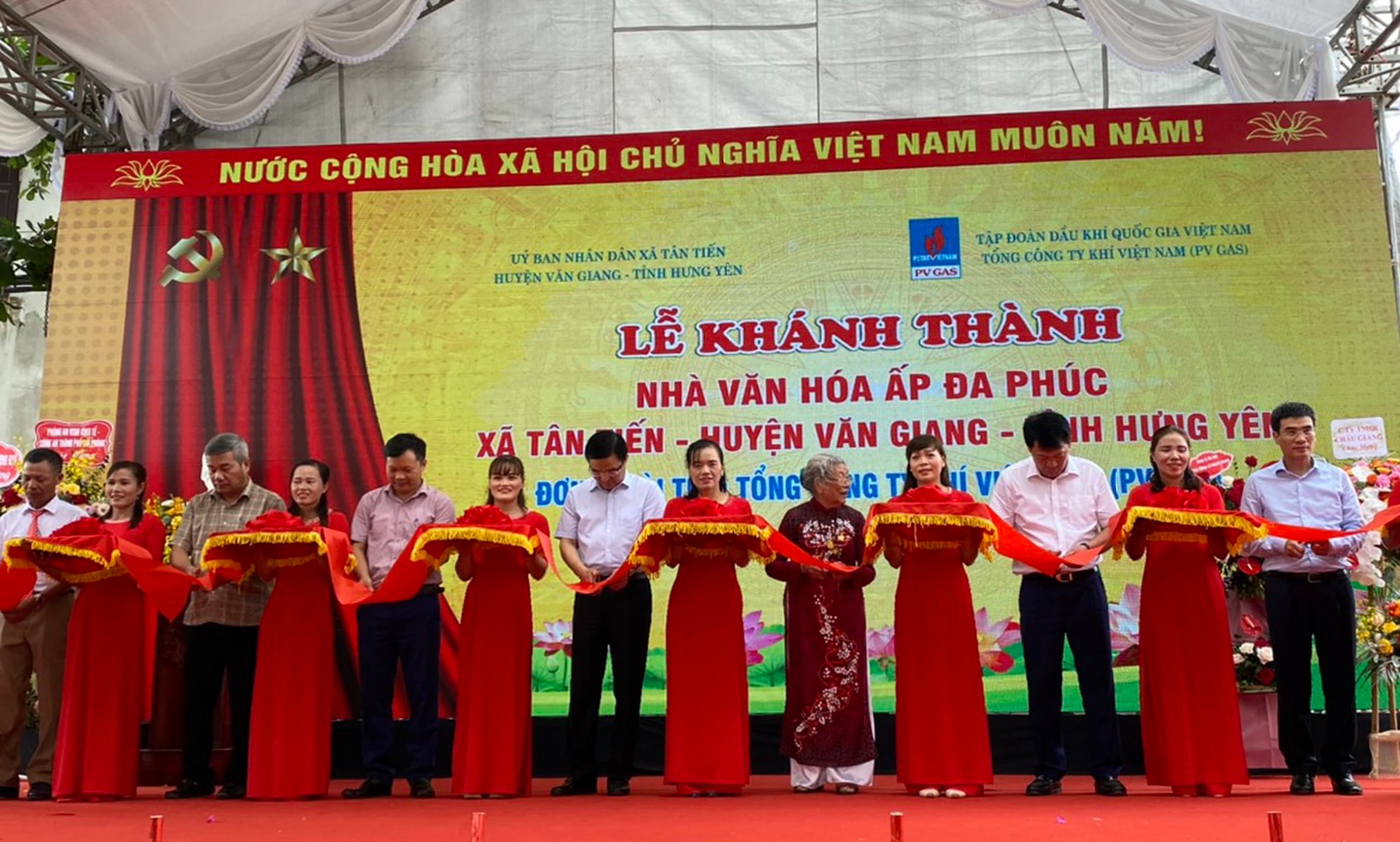 PVN, PV GAS tài trợ xây dựng công trình Nhà văn hóa cộng đồng tại Hưng Yên