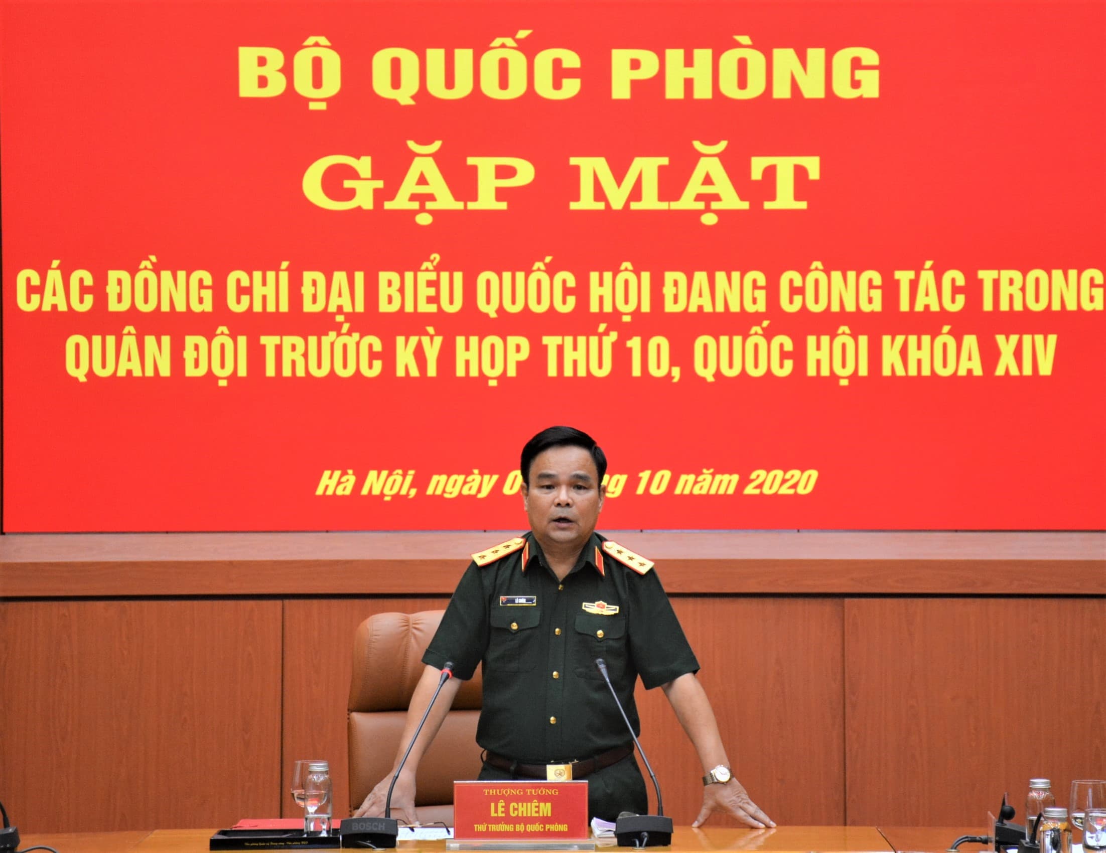 Bộ Quốc phòng gặp mặt đại biểu Quốc hội đang công tác trong Quân đội