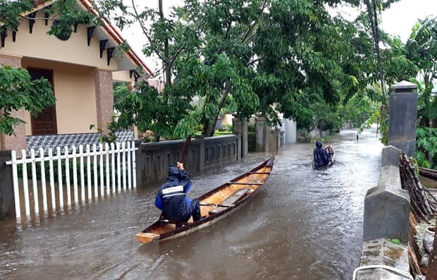 Từ Quảng Trị đến Quảng Ngãi có mưa to