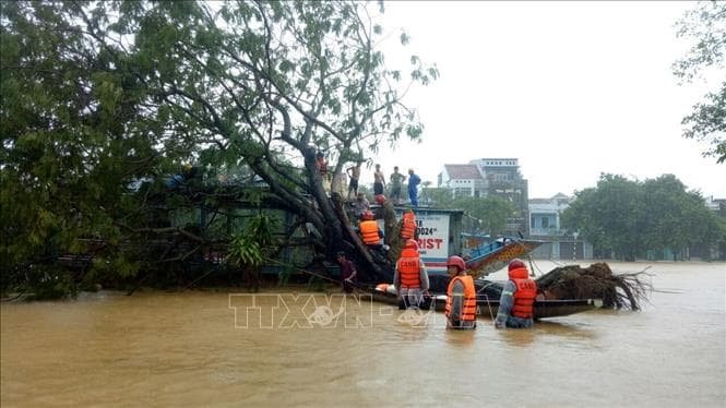 Thủ tướng Chính phủ chỉ đạo tập trung cứu nạn, khắc phục hậu quả sạt lở đất tại Thừa Thiên - Huế