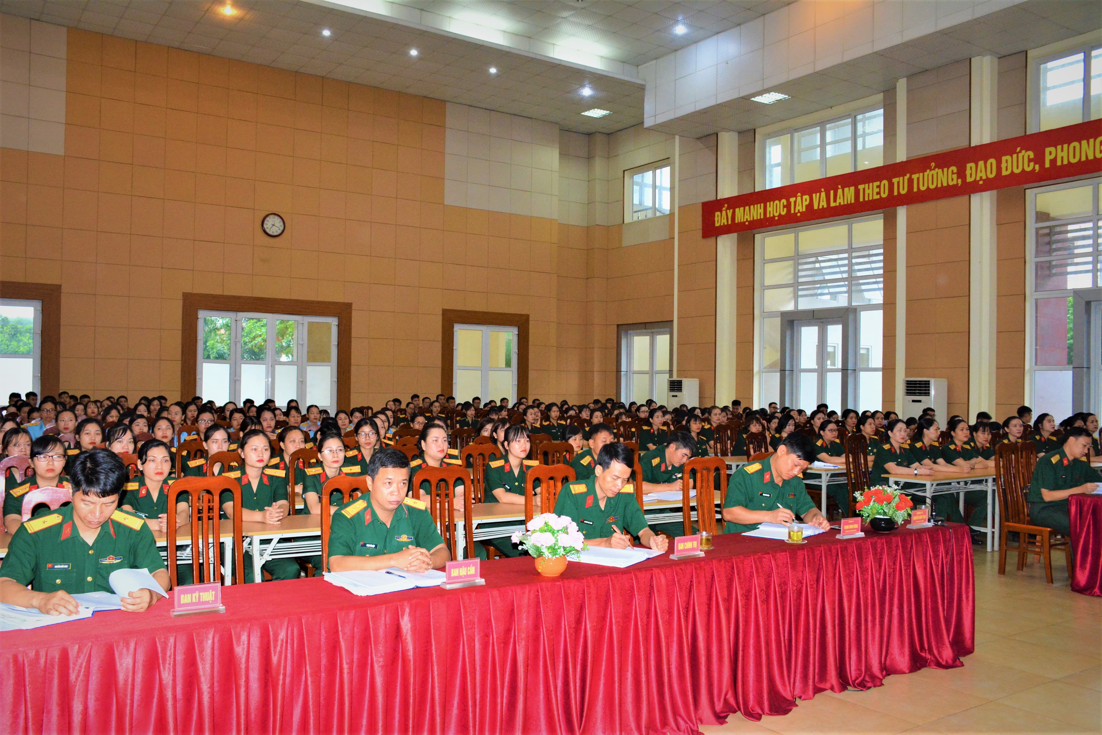 Khai mạc huấn luyện Quân nhân chuyên nghiệp tuyển dụng năm 2020 của Bộ Quốc phòng